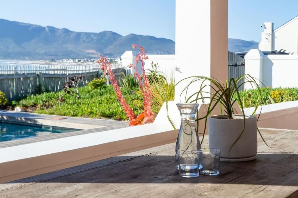 Waves, Kommetjie Bliss Villa Cape Town