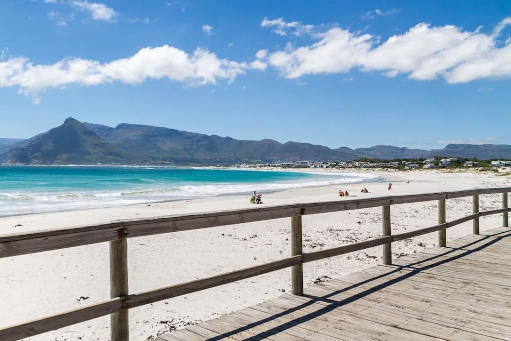 Waves, Kommetjie Bliss Villa