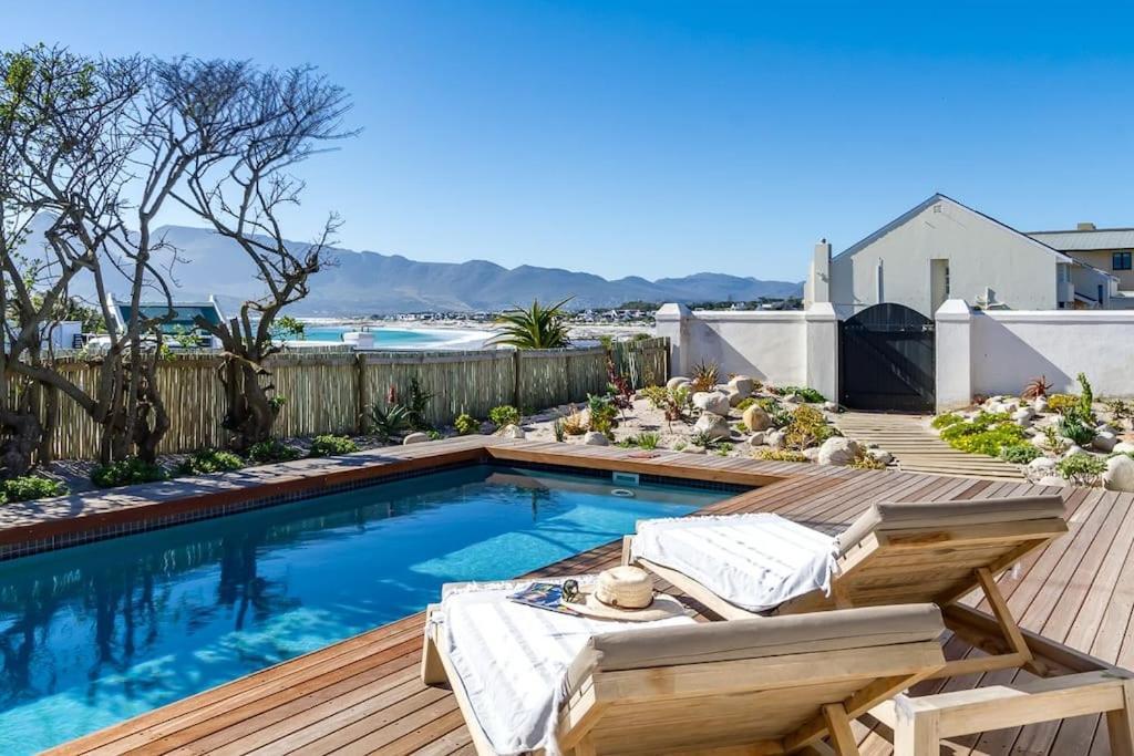 Waves, Kommetjie Bliss *